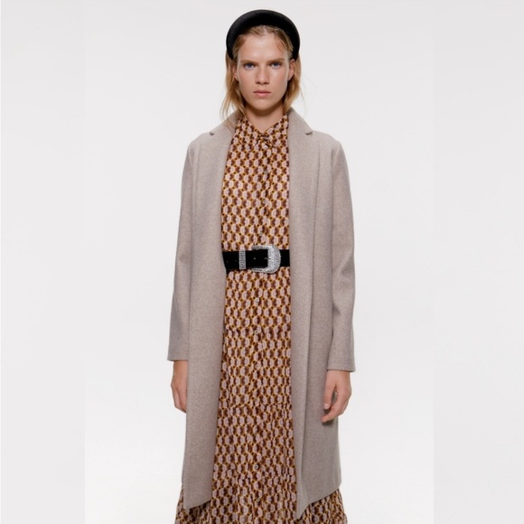 Zara | Coat with Lapel Collar - Picture 2 of 10